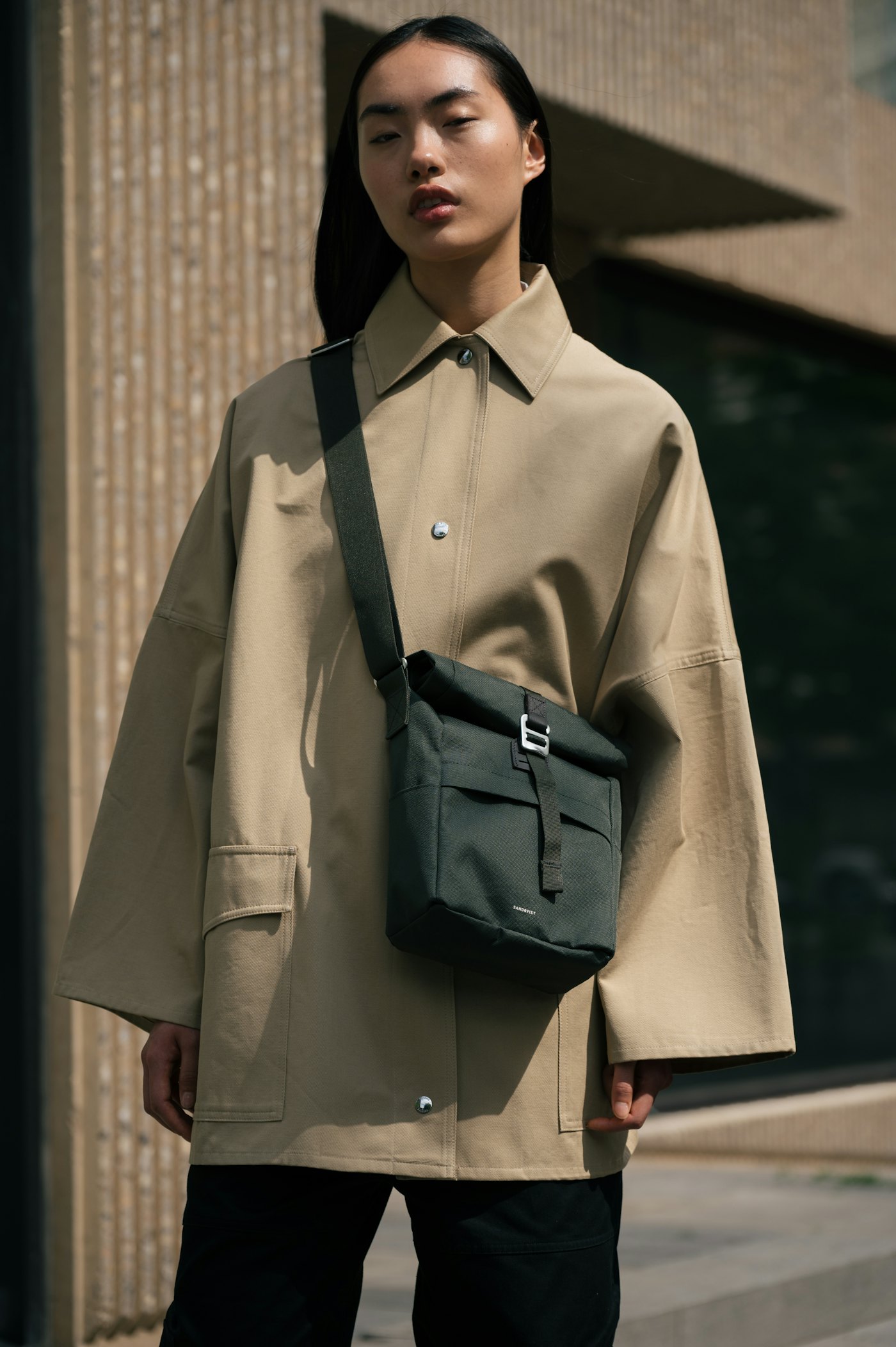 ICON Sacoche is in color dawn green (8 of 8)