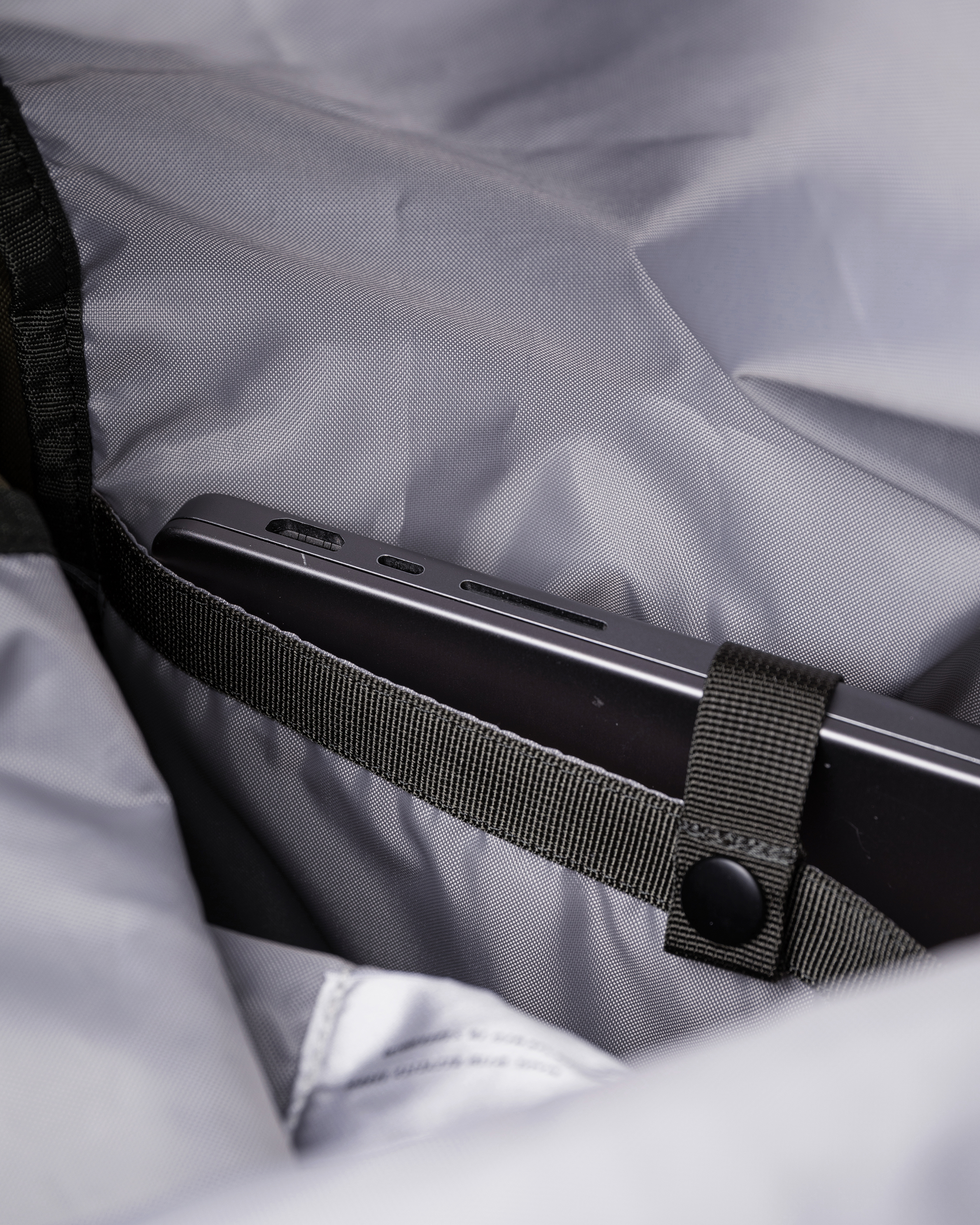 Ruben 2.0 is in color moss green (6 of 7)