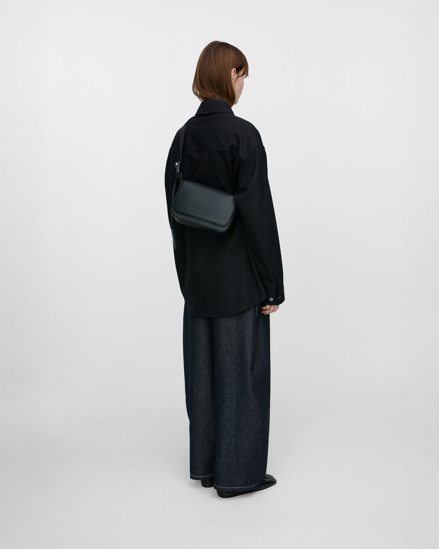 Agile Crossbody Bag är i färgen svart (9 av 14)