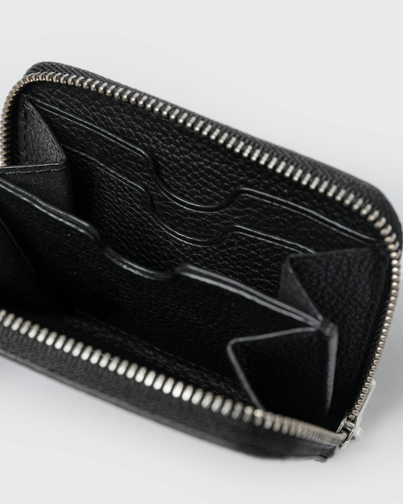 Leather Zip Wallet Multi Slot est en couleur noir (3 de 3)