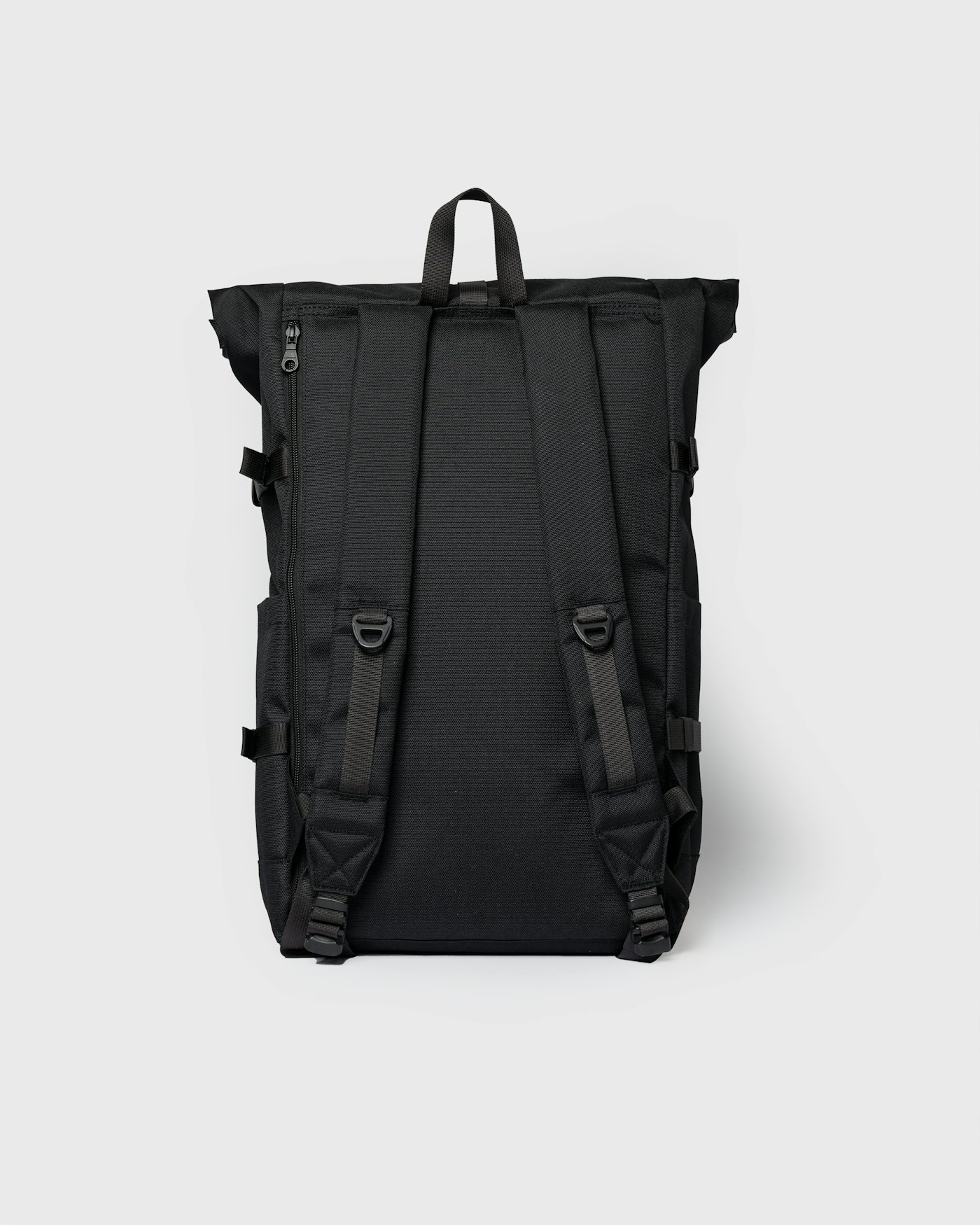 ICON Rolltop Backpack L är i färgen svart (3 av 12)