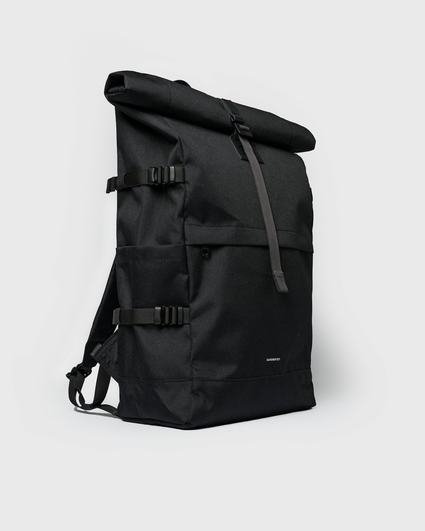 ICON Rolltop Backpack L är i färgen svart (2 av 12)