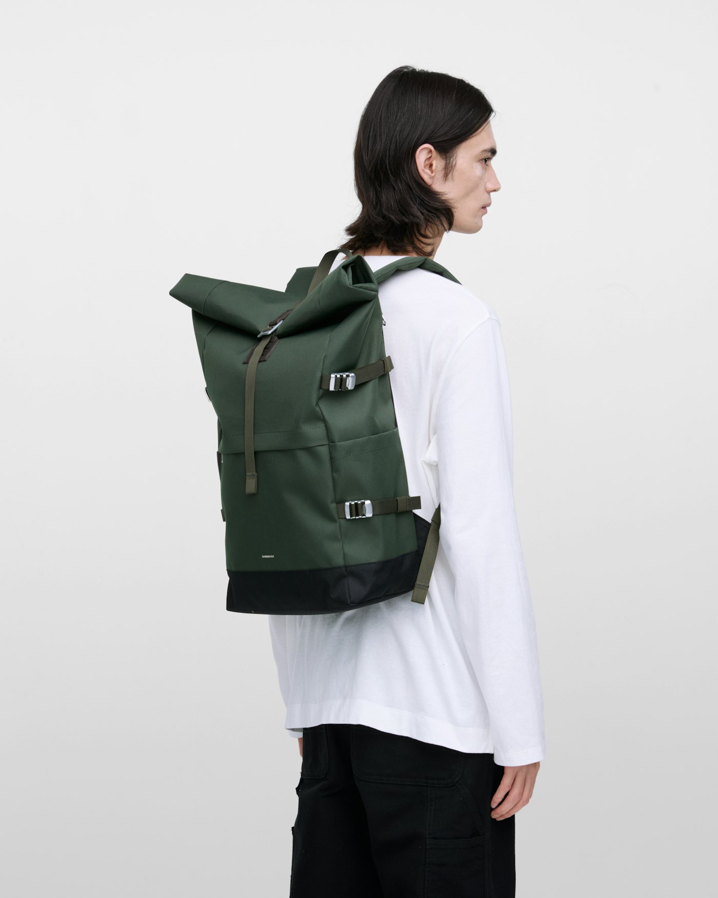 ICON Rolltop Backpack L is in color dawn green (5 of 9)