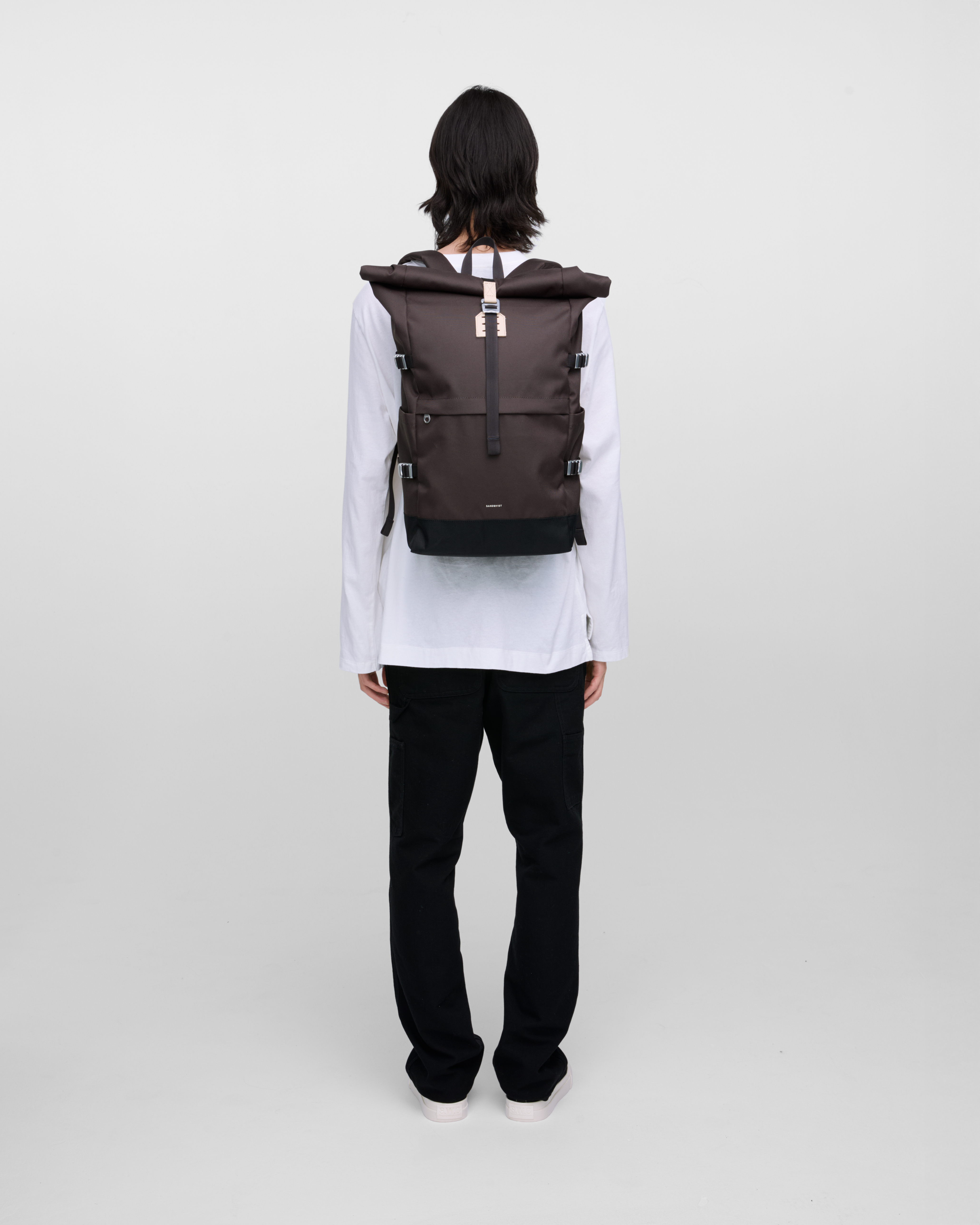 ICON Rolltop backpack L is in color brown (8 of 9)