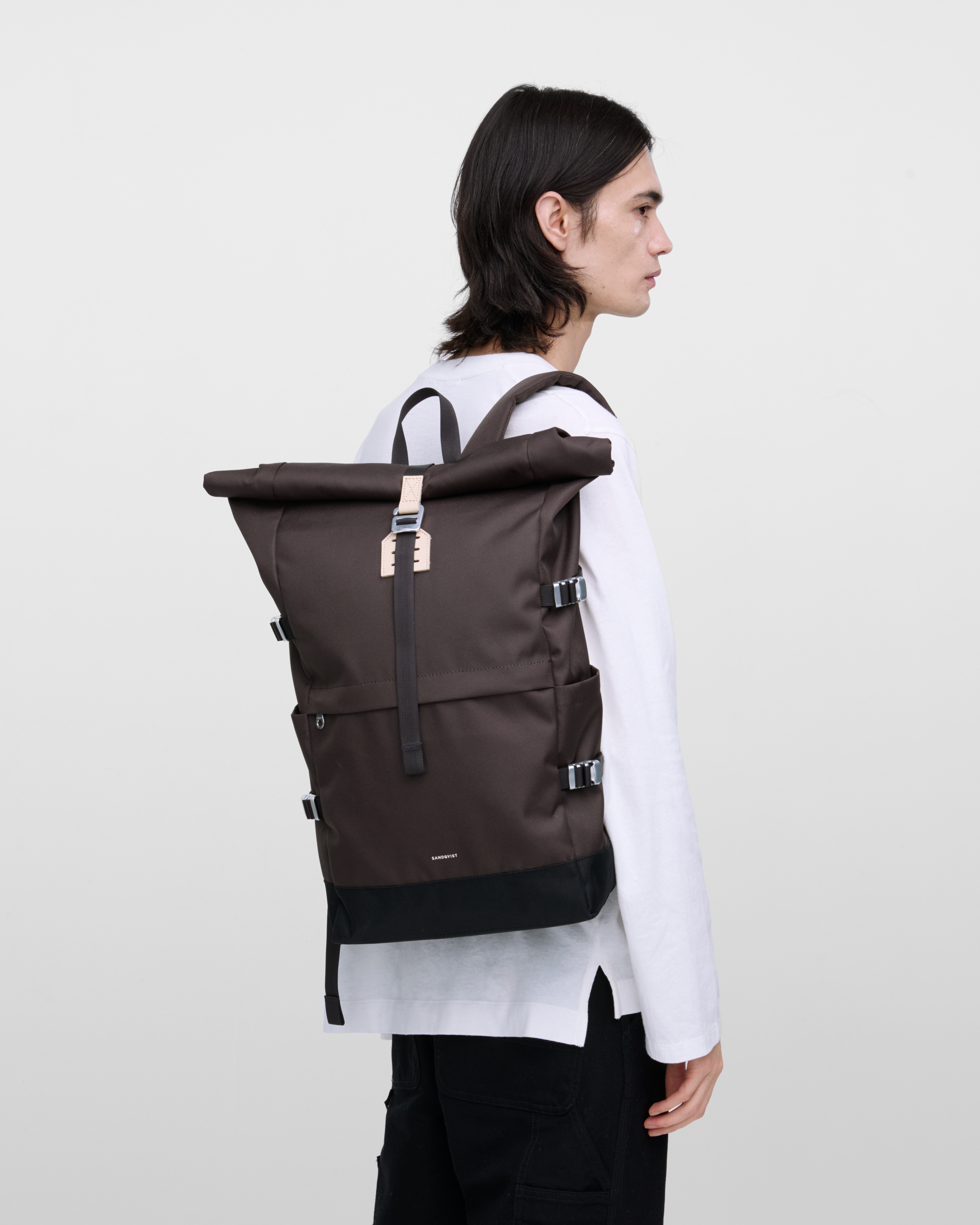 ICON Rolltop backpack L is in color brown (6 of 9)