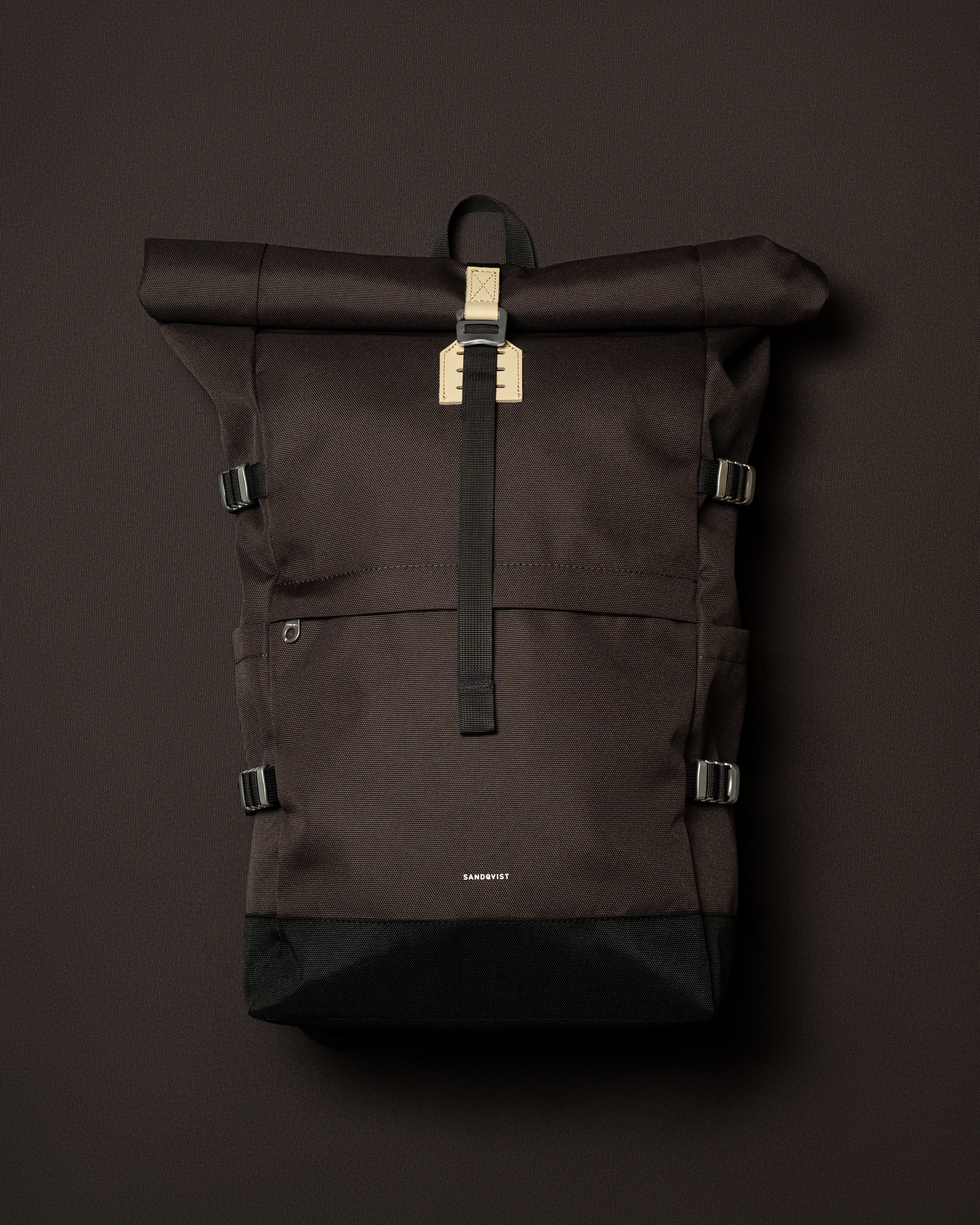 ICON Rolltop backpack L is in color brown (5 of 9)