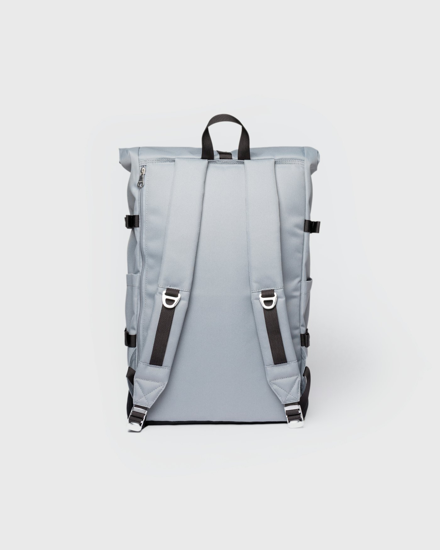 ICON Rolltop backpack L är i färgen ice blue (4 av 6)