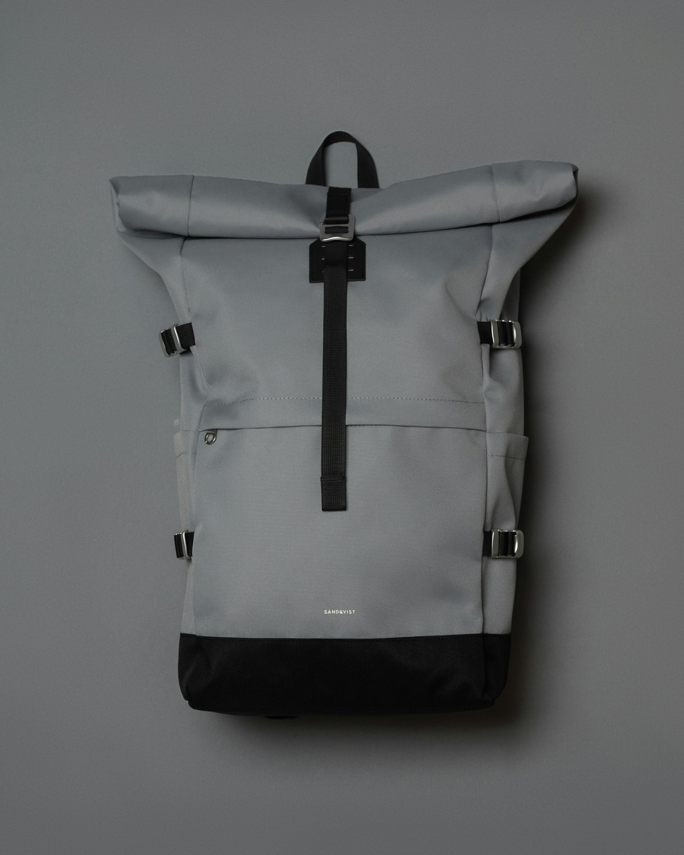 ICON Rolltop backpack L är i färgen ice blue (6 av 6)