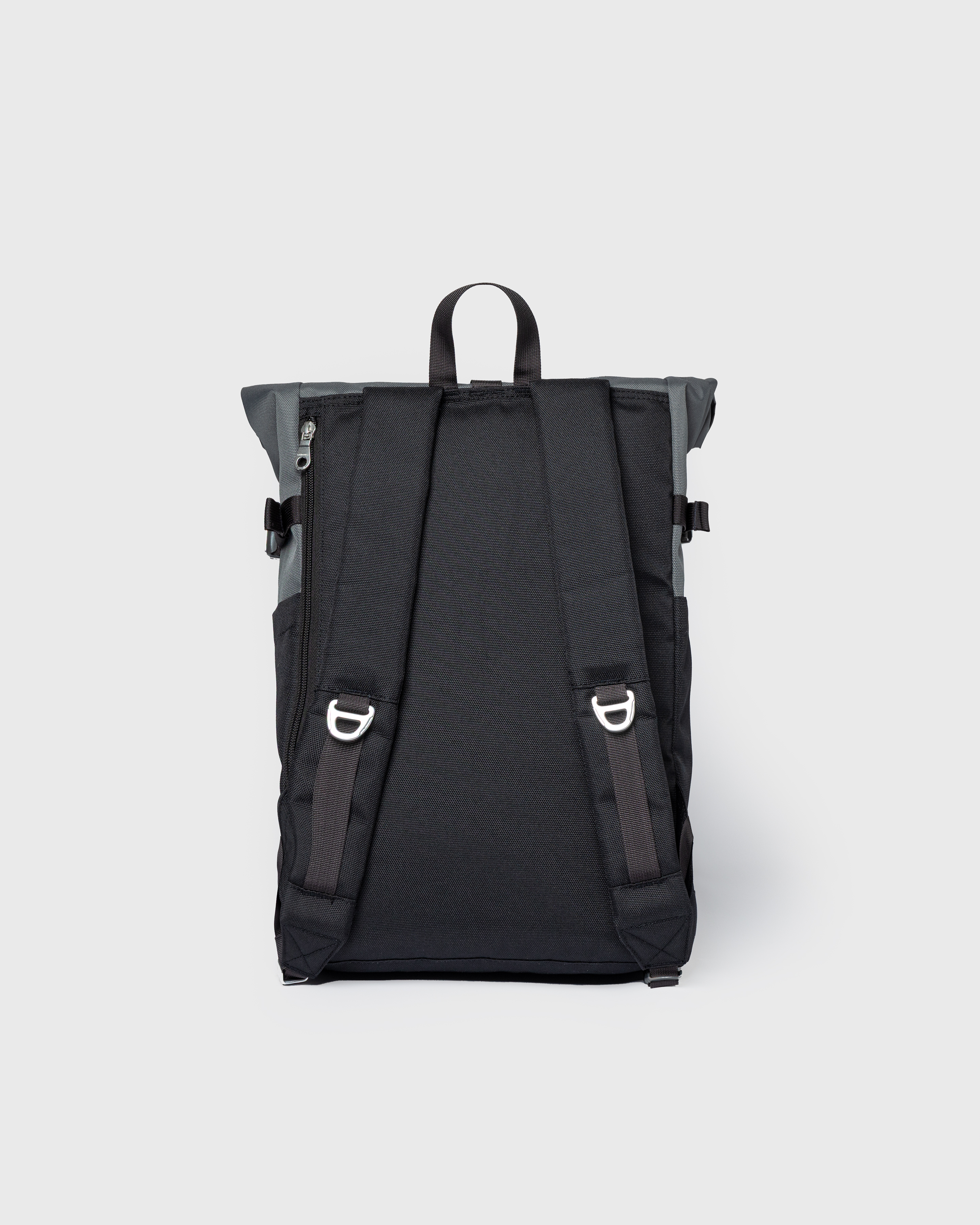 ICON Rolltop backpack M is in color multi dark (4 of 8)
