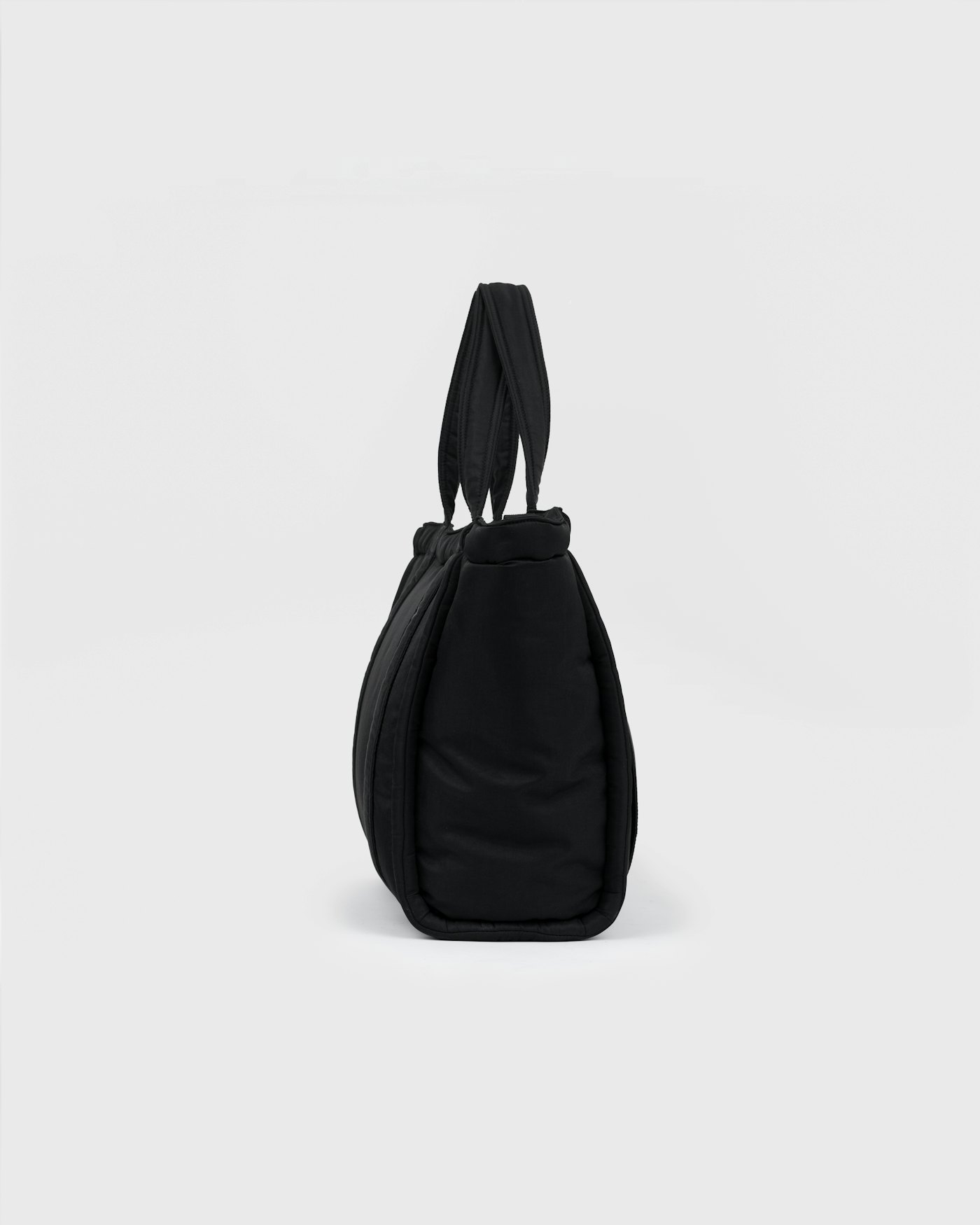 CURVE Tote Bag ist farbig schwarz (3 oder 14)