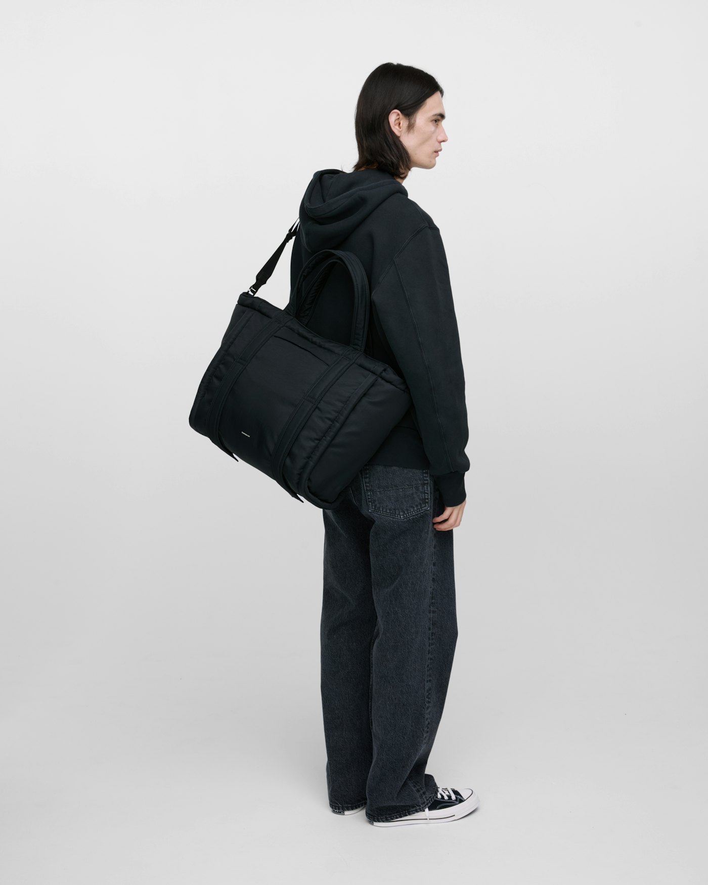 CURVE Tote Bag ist farbig schwarz (14 oder 14)