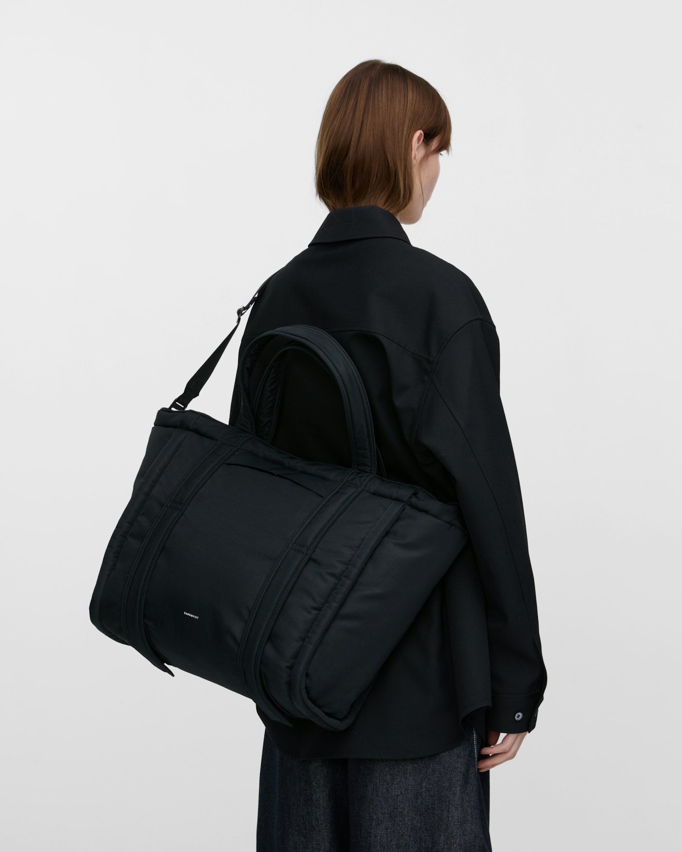CURVE Tote Bag ist farbig schwarz (10 oder 14)