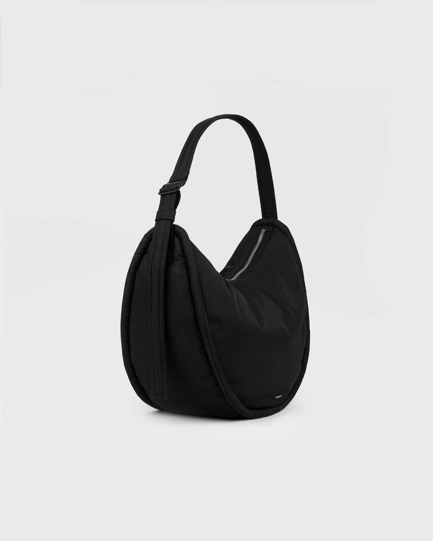 CURVE Half Moon Bag is in color black (2 of 18)