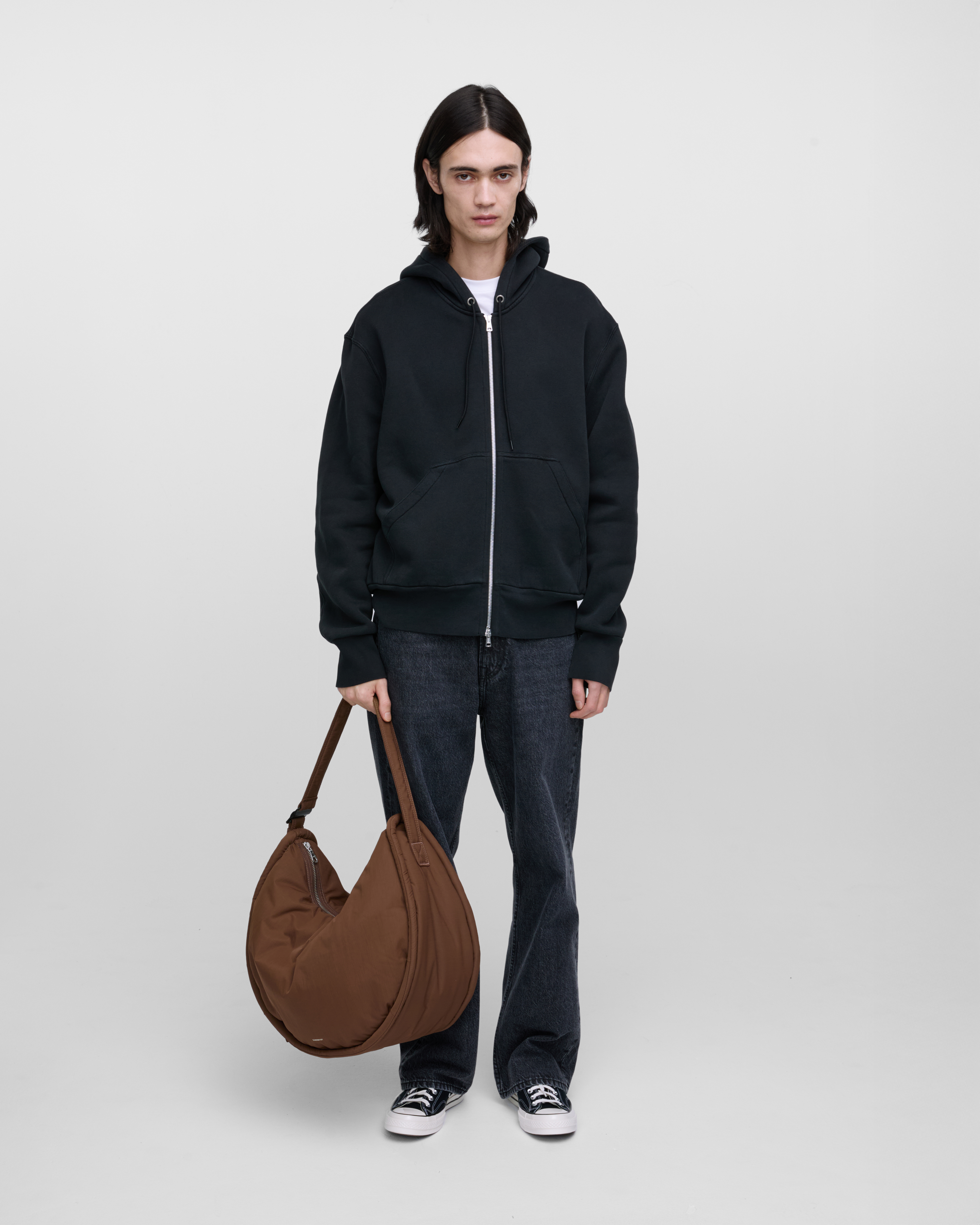 CURVE Half Moon Bag ist farbig dark taupe (12 oder 21)