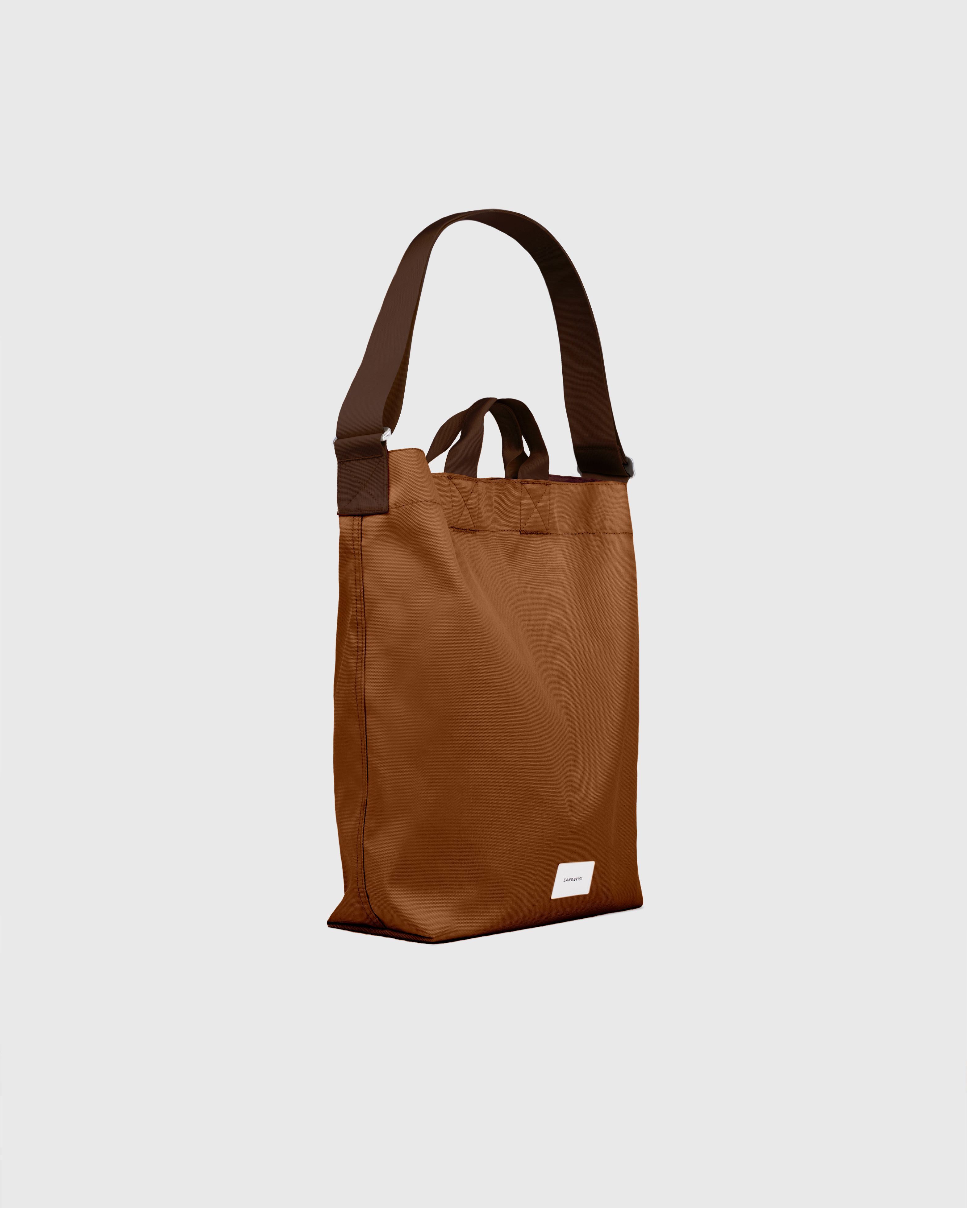 GROUND Shopper Bag is in color sepia brown (2 of 14)