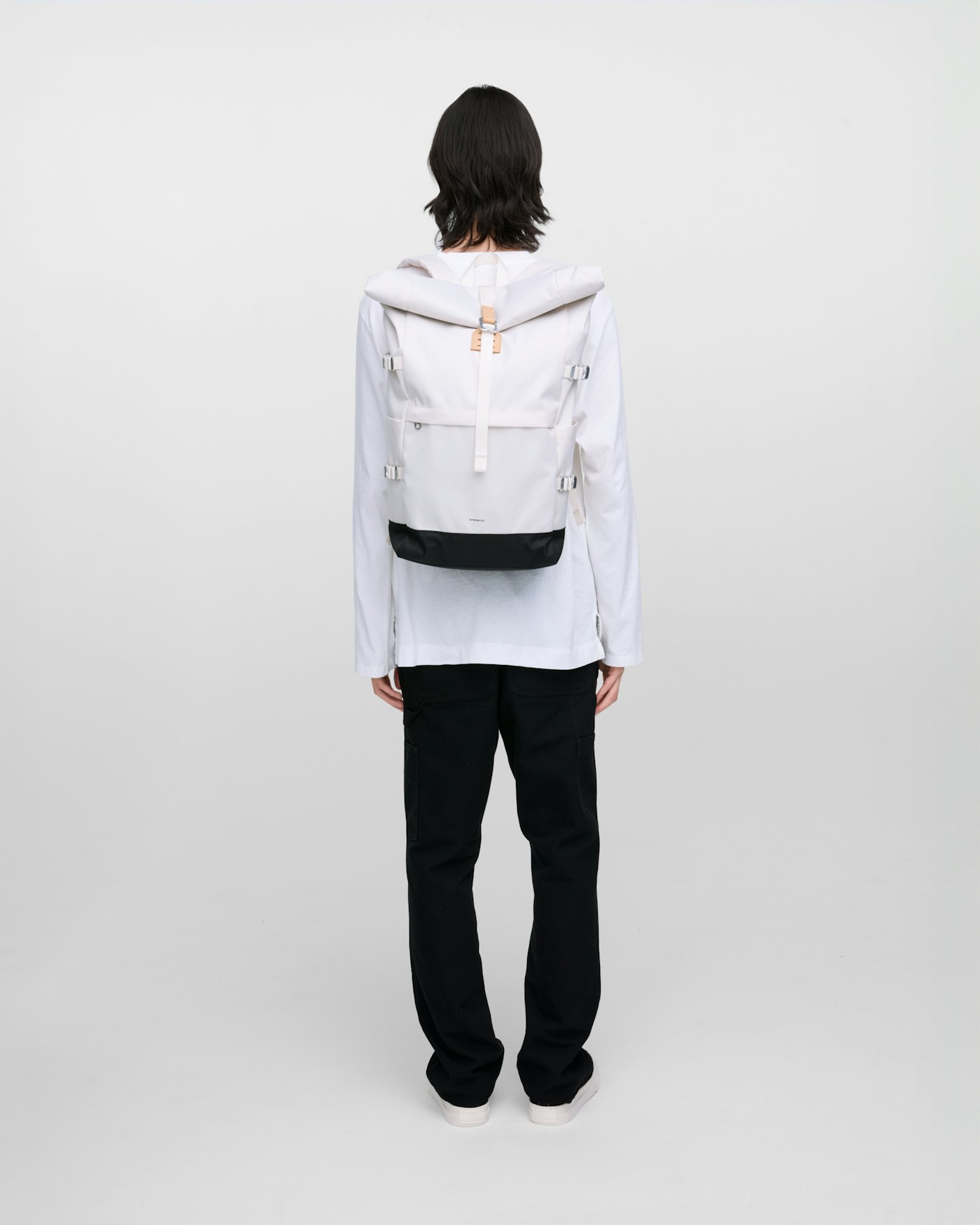 ICON Rolltop Backpack L is in color birch (8 of 11)