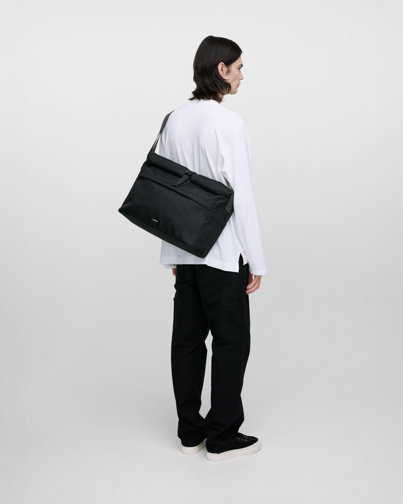 ICON messenger bag ist farbig schwarz (7 oder 8)