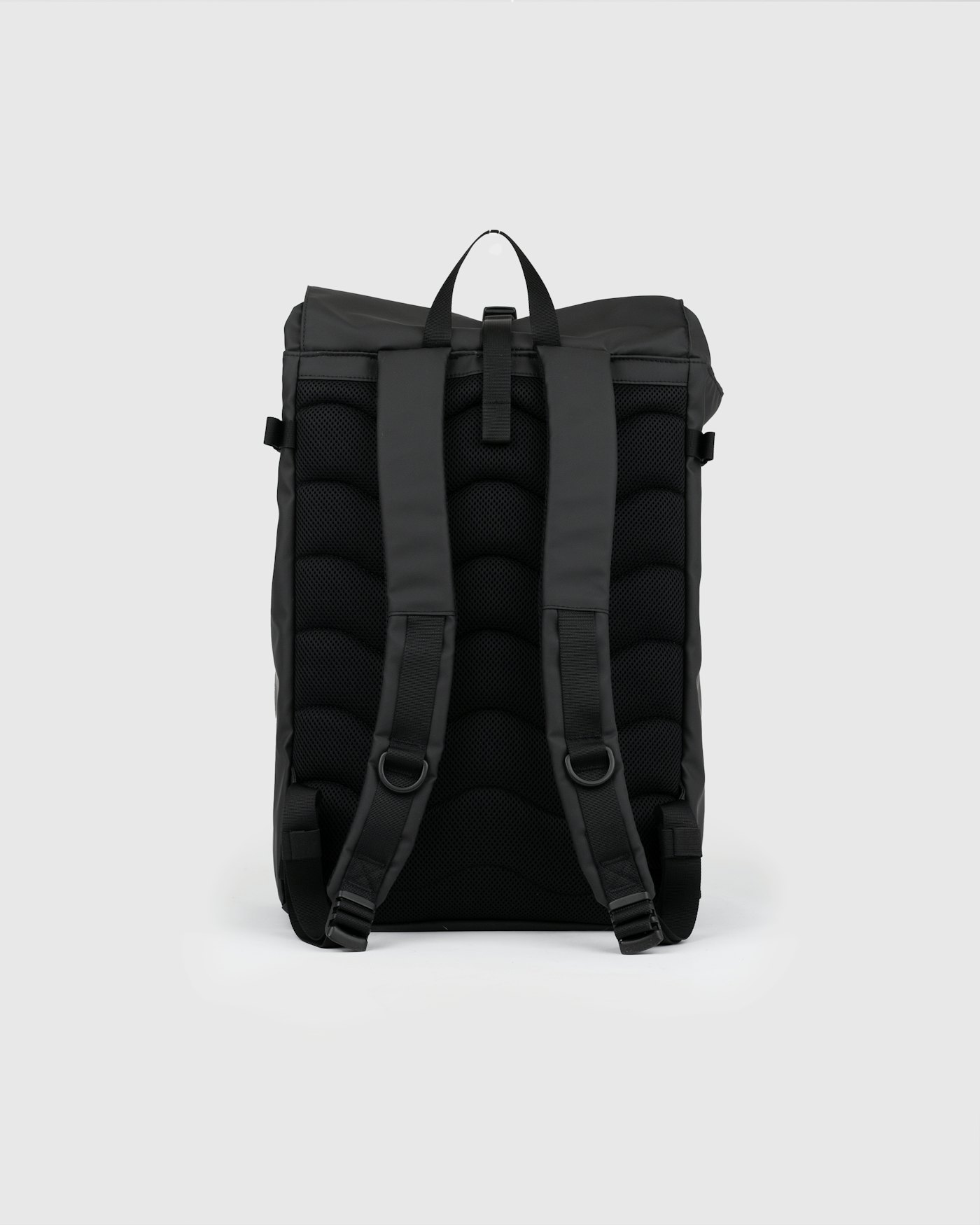 STREAM Slim Rolltop L is in color black (5 of 9)
