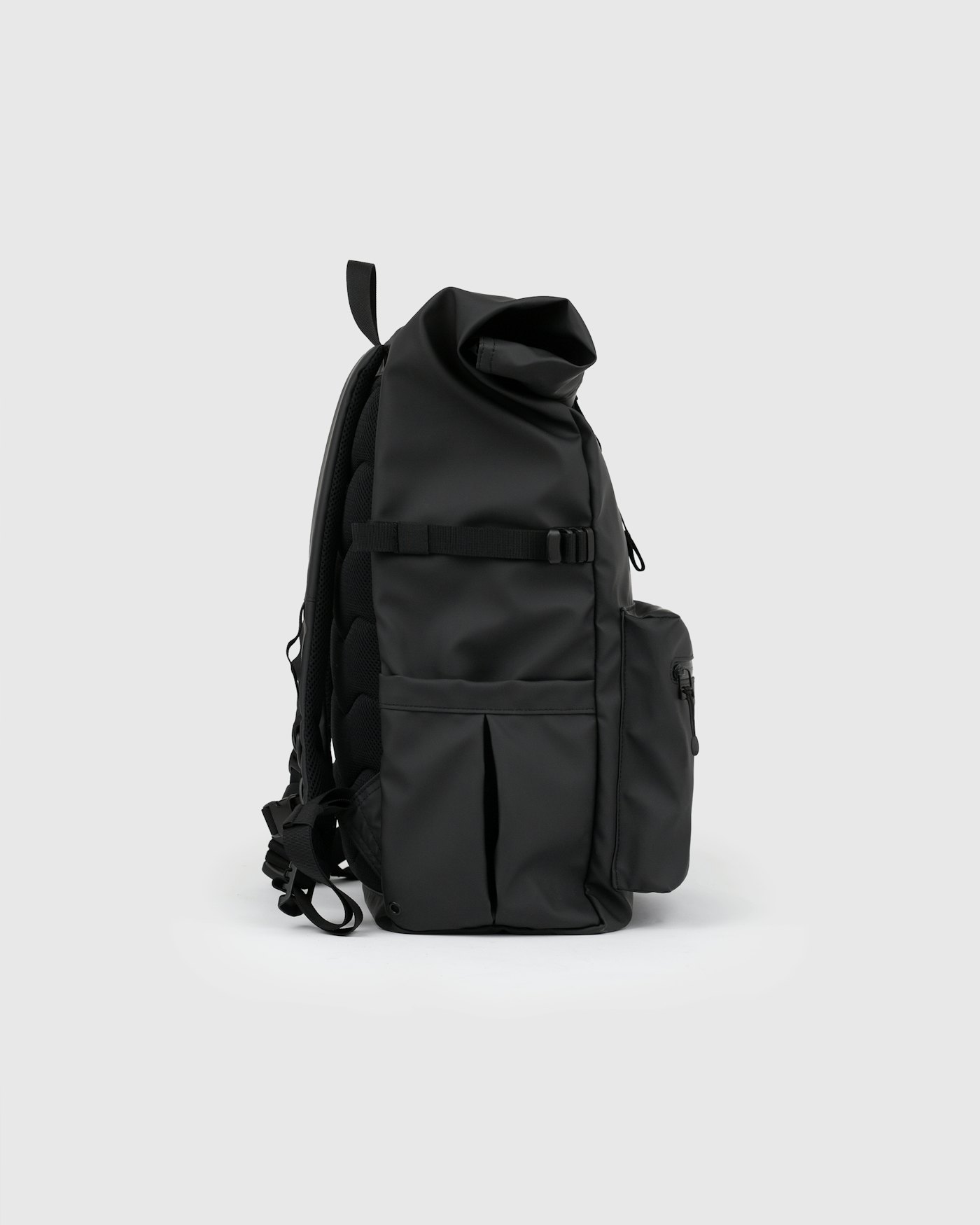 STREAM Rolltop Backpack L is in color black (3 of 11)