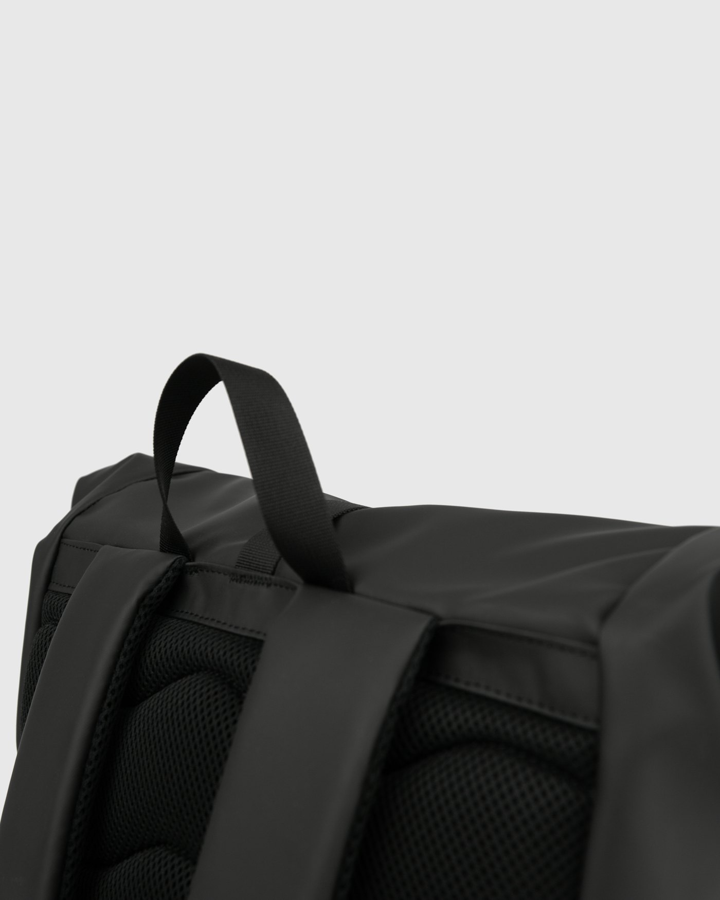 STREAM Rolltop Backpack L is in color black (5 of 11)