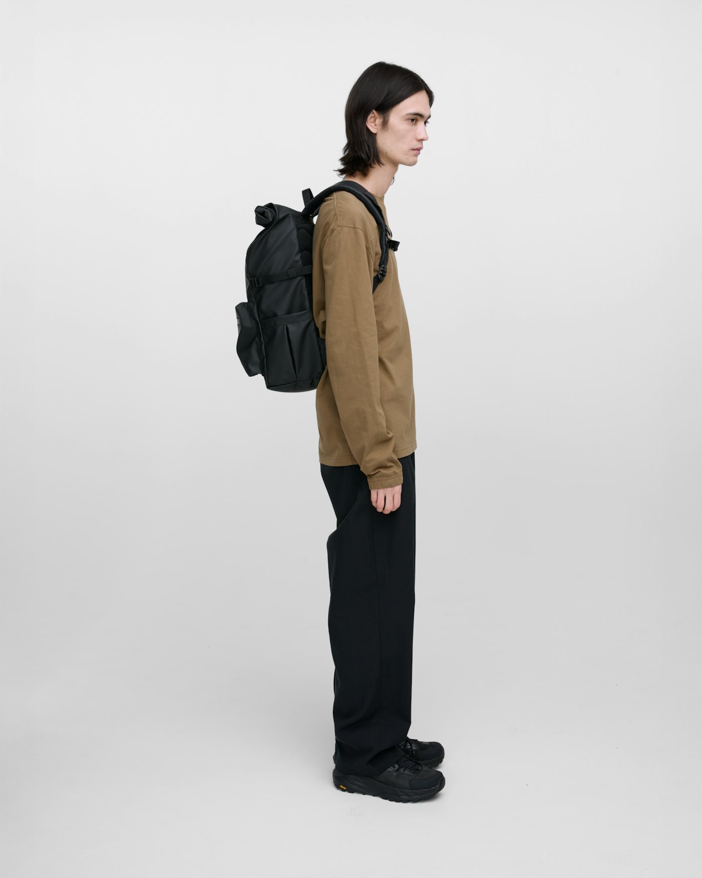 STREAM Rolltop Backpack L is in color black (8 of 11)