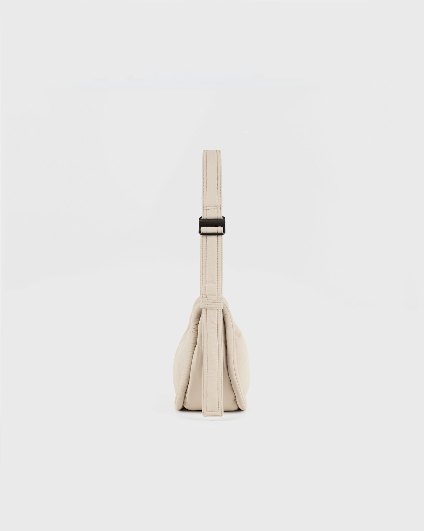 CURVE Half Moon Bag Mini est en couleur beige (3 de 5)