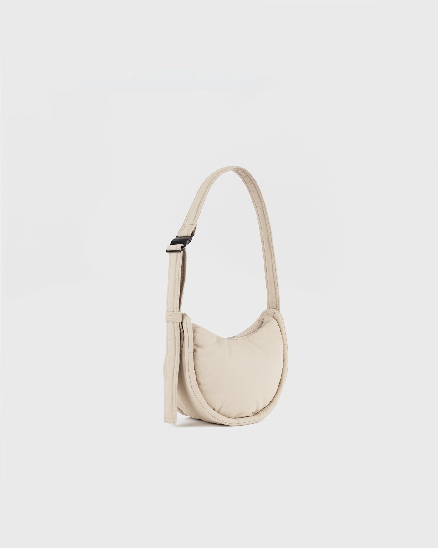 CURVE Half Moon Bag Mini est en couleur beige (2 de 5)