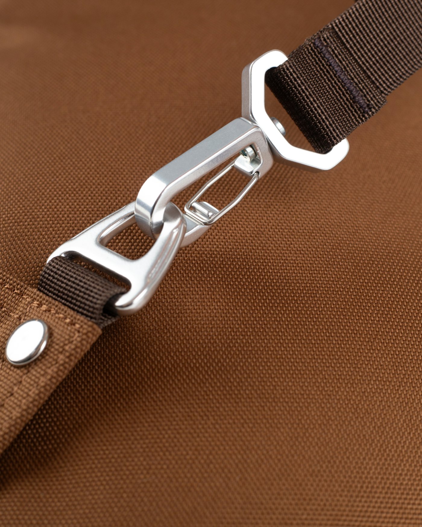 GO 2-Way Tote Bag is in color sepia brown (5 of 8)