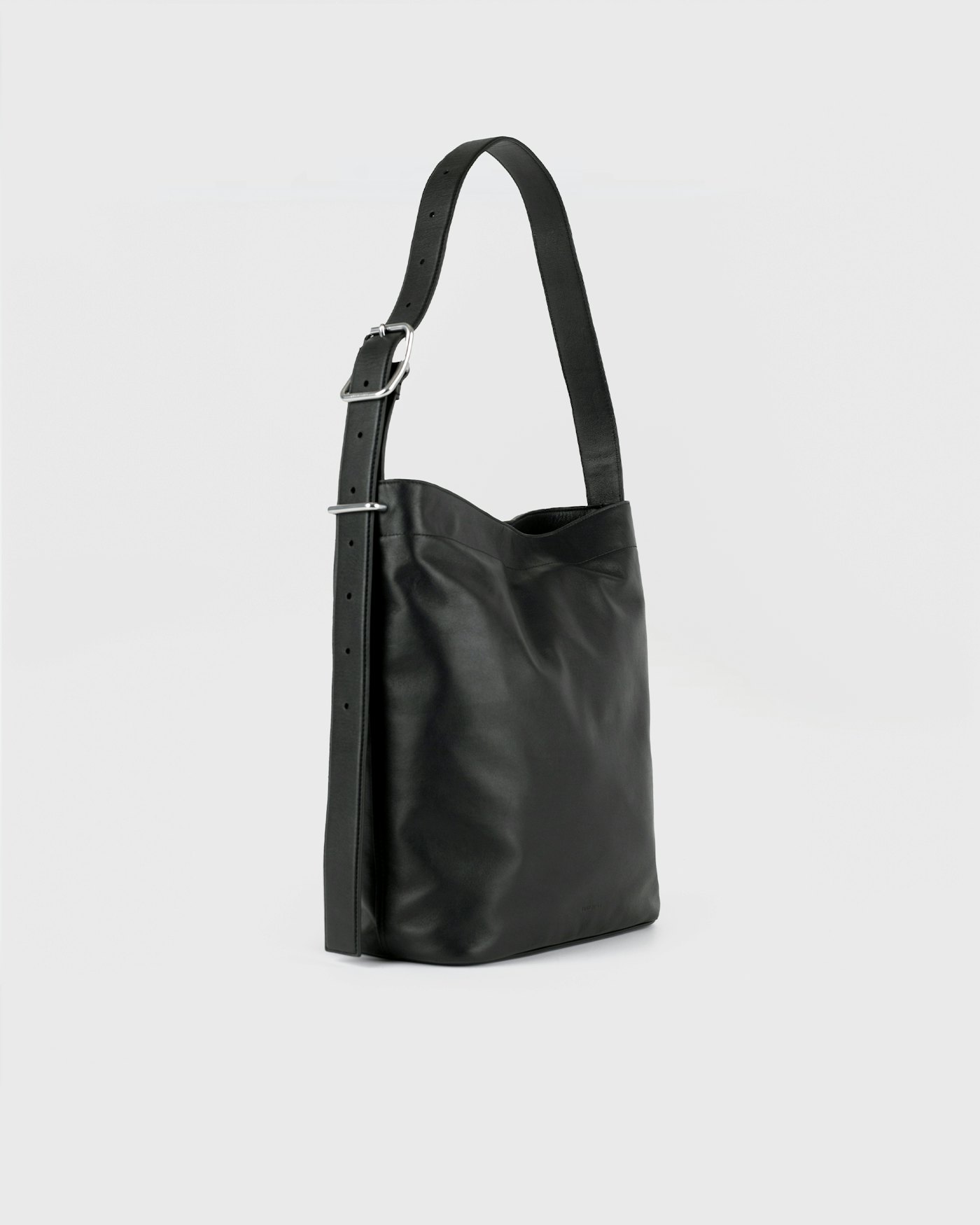 LEATHER Shopper Bag est en couleur noir (3 de 9)