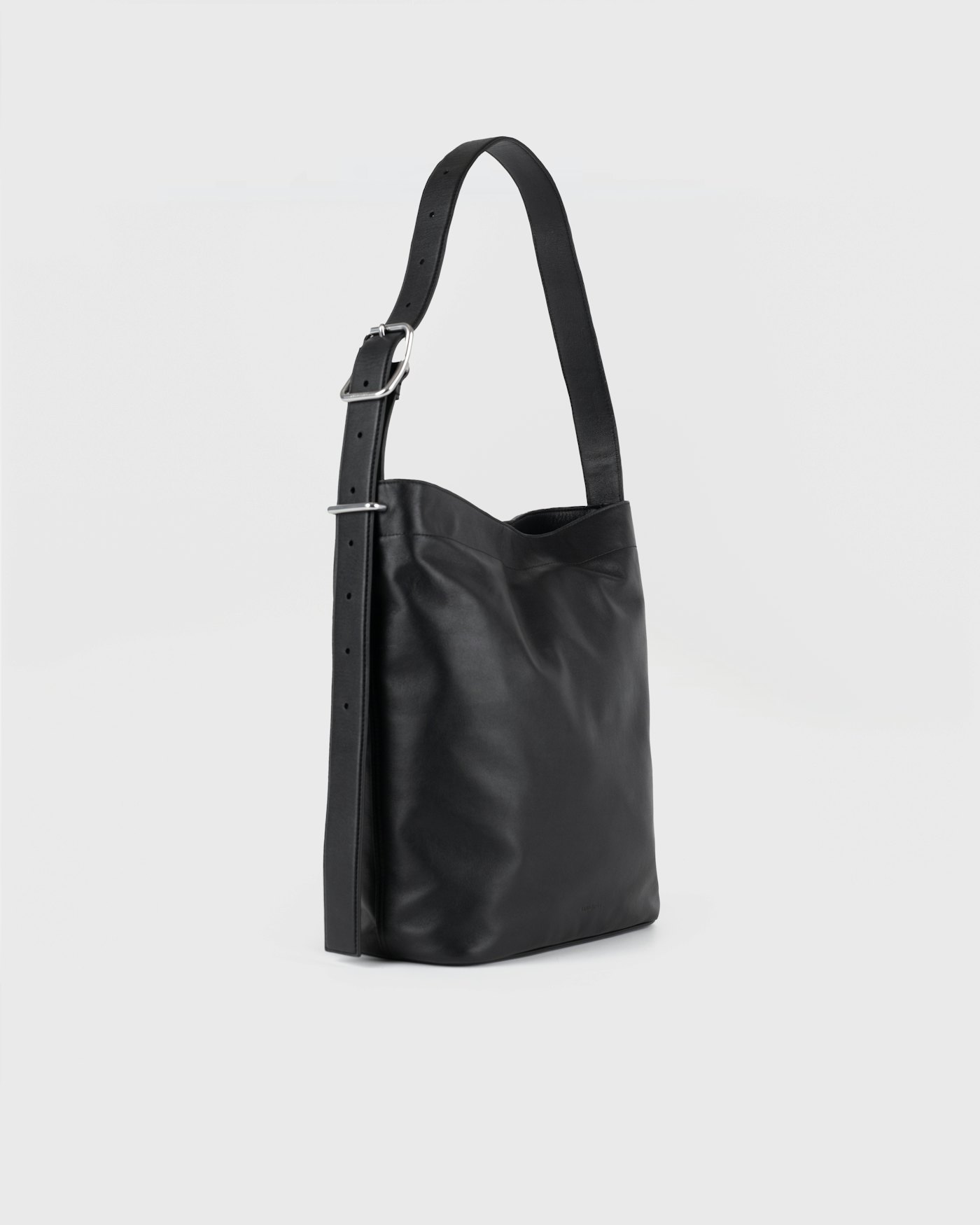 LEATHER Shopper Bag ist farbig schwarz (3 oder 6)