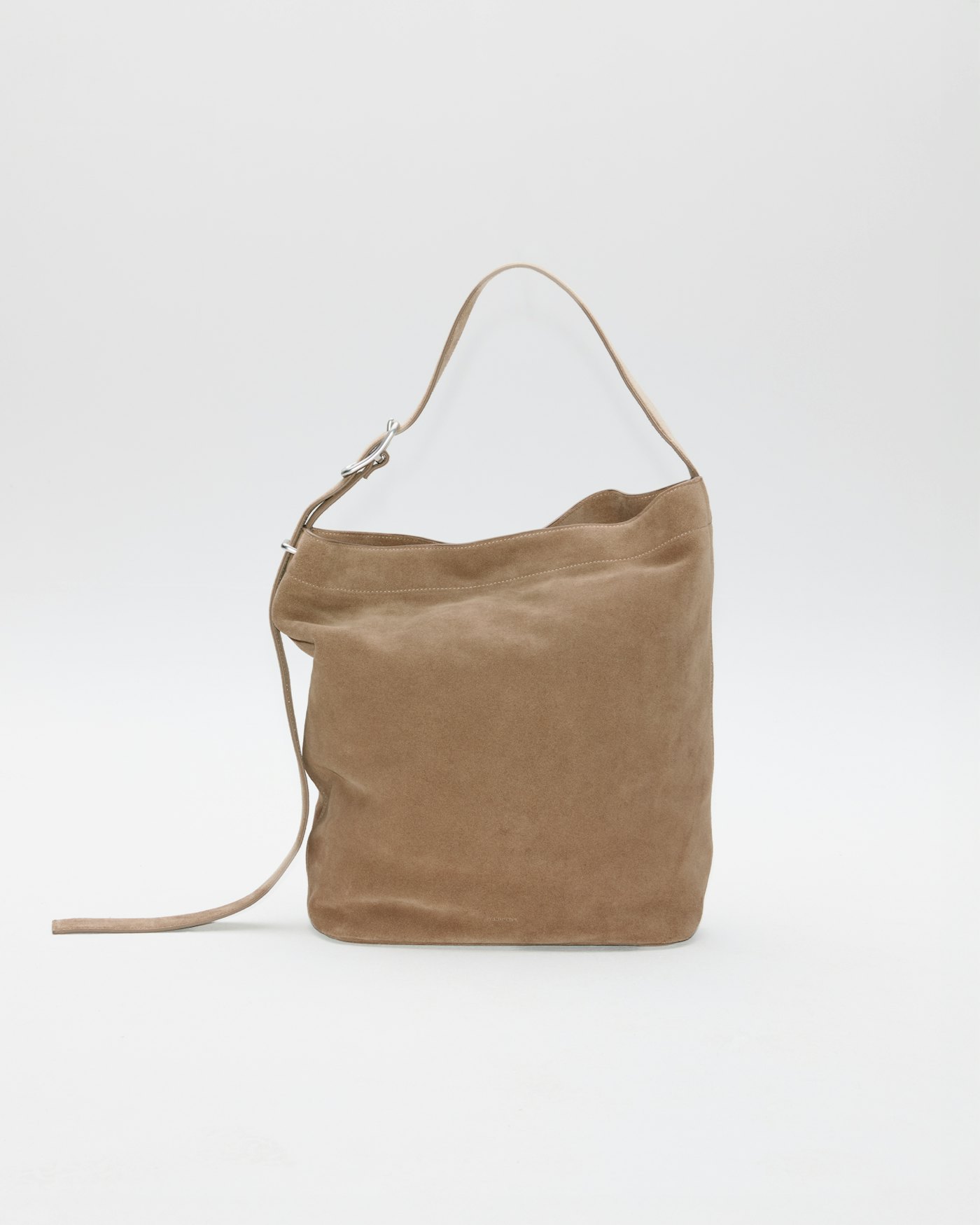 LEATHER Shopper Bag est en couleur taupe (1 de 9)