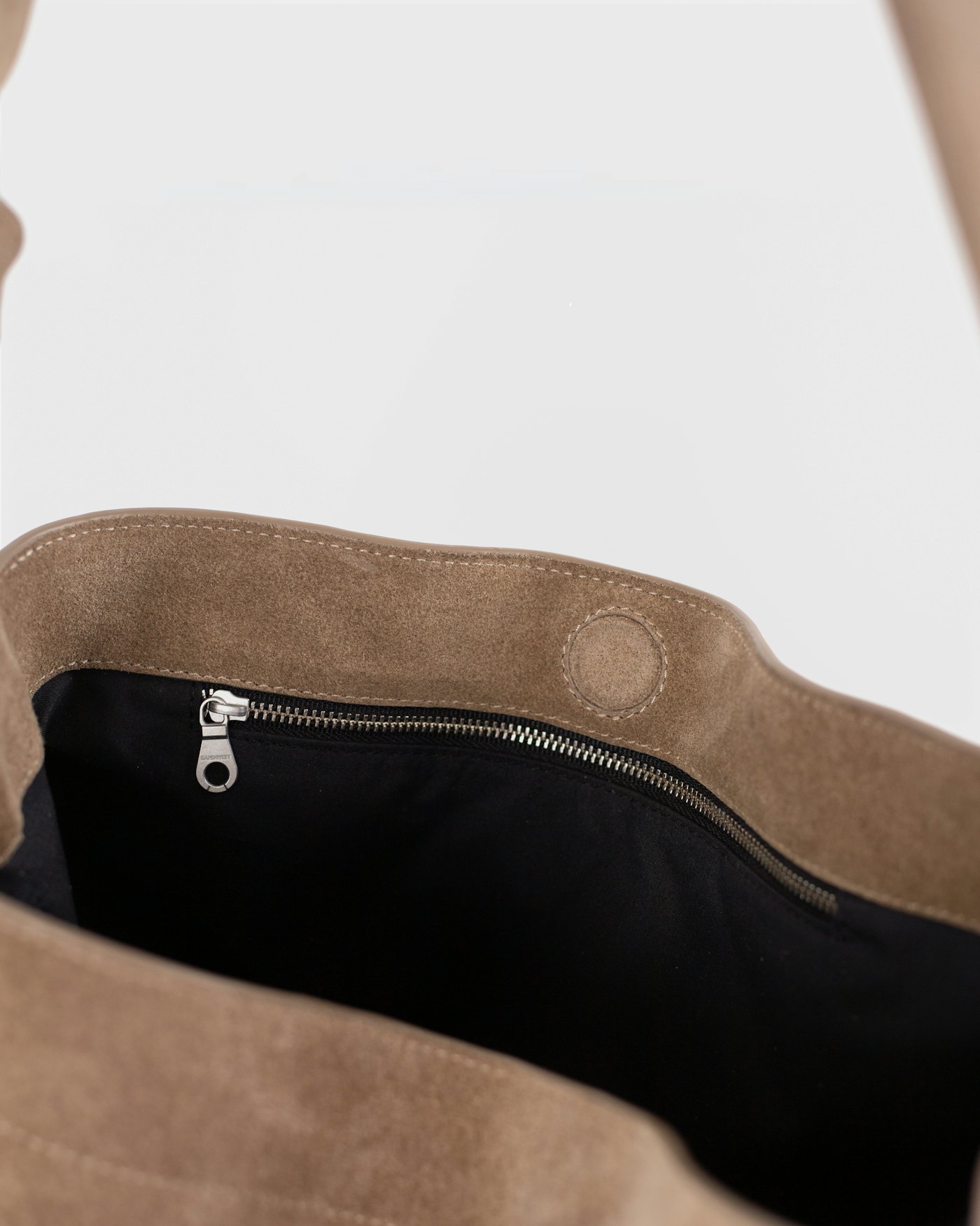 LEATHER Shopper Bag ist farbig taupe (5 oder 6)