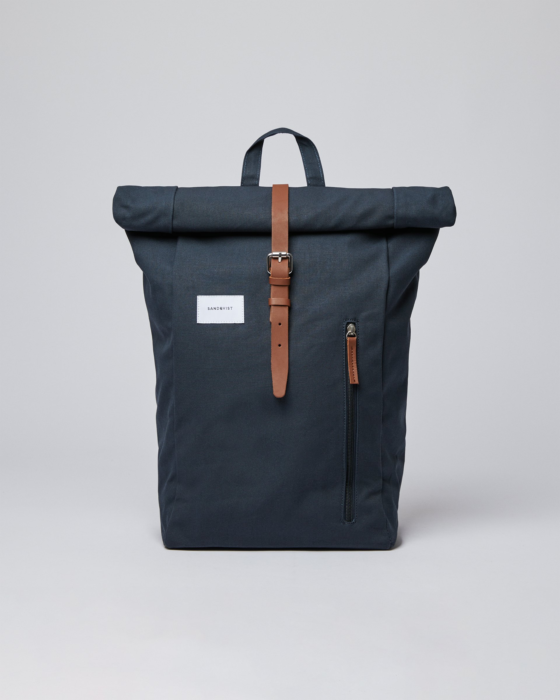 Dante belongs to the category Sacs à dos and is in color navy